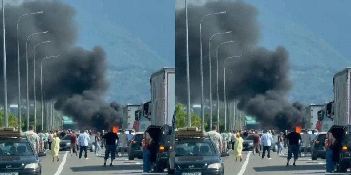 ვრცელდება ქობულეთი – ბათუმის შემოვლით გზაზე, მომხდარი შემზარავი ავარიის კადრები – დაღუპულია 4 ადამიანი