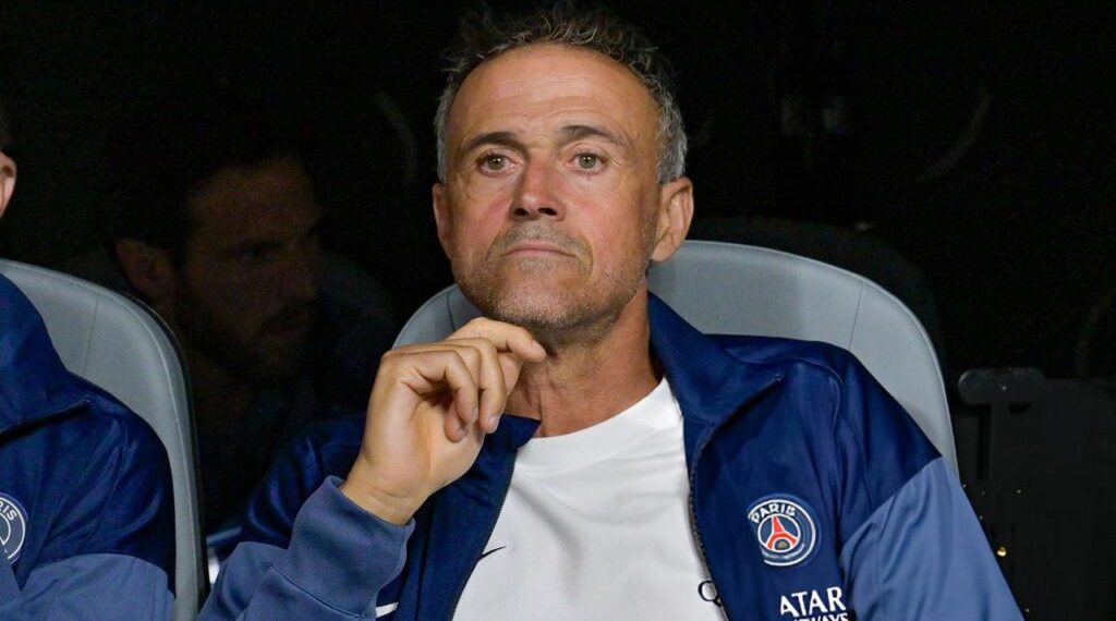 ოპერაცია ჩაუტარდა – ცნობილია რამდენ ხანს ვერ გაწვრთნის ლუის ენრიკე ხვიჩა კვარაცხელიასა და “პსჟ”-ს