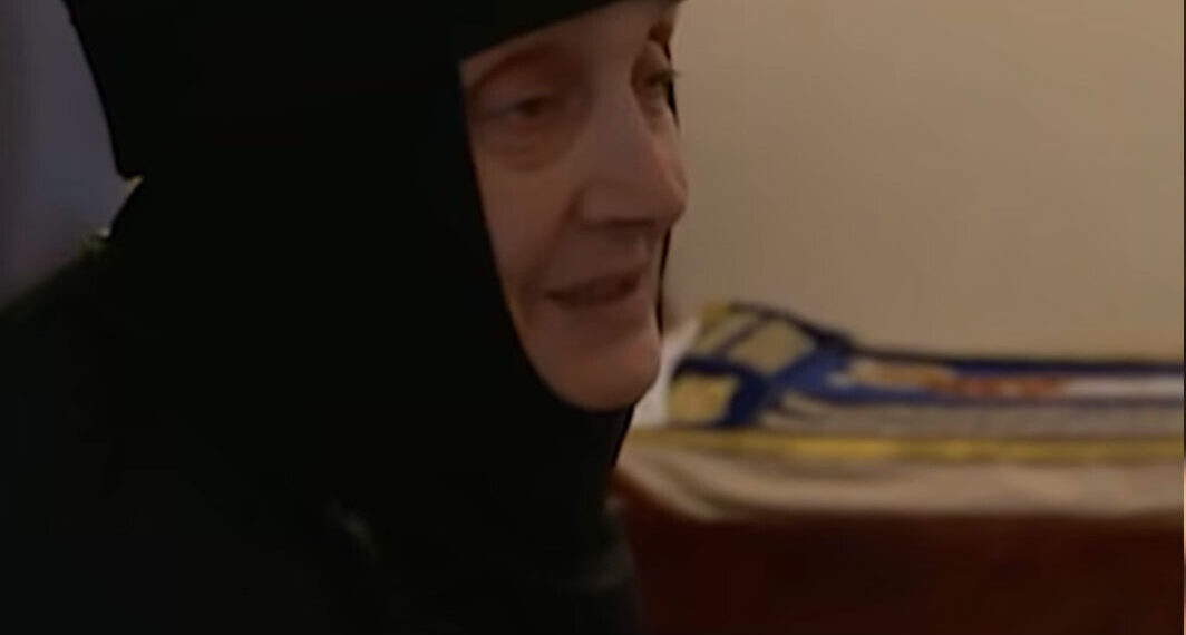 “ეს გახლავთ უწმინდესის საძინებელი ოთახი და თითქმის 17 წელი ამ ოთახში ცხოვრობდა…” – ნახეთ, როგორ გამოიყურება უწმინდესის მოსასვენებელი ოთახი