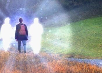 როგორ ემშვიდობება სული საყვარელ ოჯახს: გარდაცვლილის მიერ გამოგზავნილი 3 ნიშანი – სპეციალისტის განმარტება