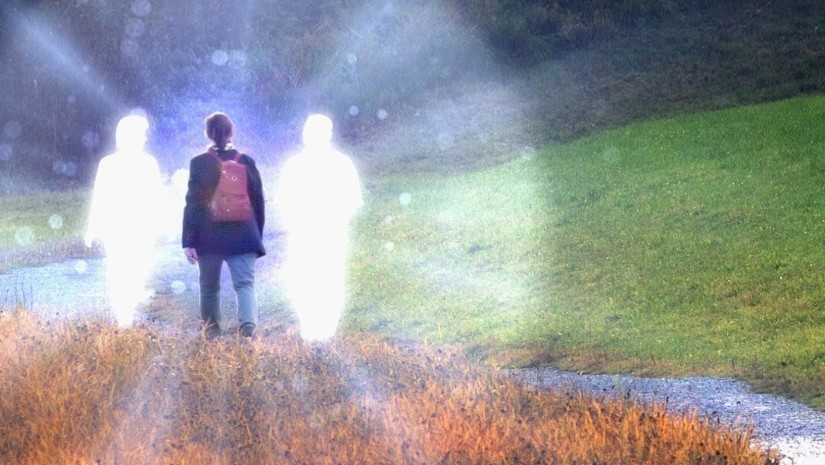 როგორ ემშვიდობება სული საყვარელ ოჯახს: გარდაცვლილის მიერ გამოგზავნილი 3 ნიშანი – სპეციალისტის განმარტება