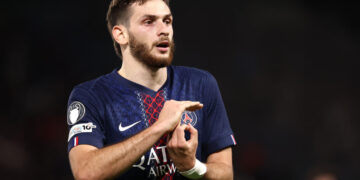 რა შეფასება მიიღო 10 ქულიდან კვარაცხელიამ ჩემპიონთა ლიგის ფინალში ?